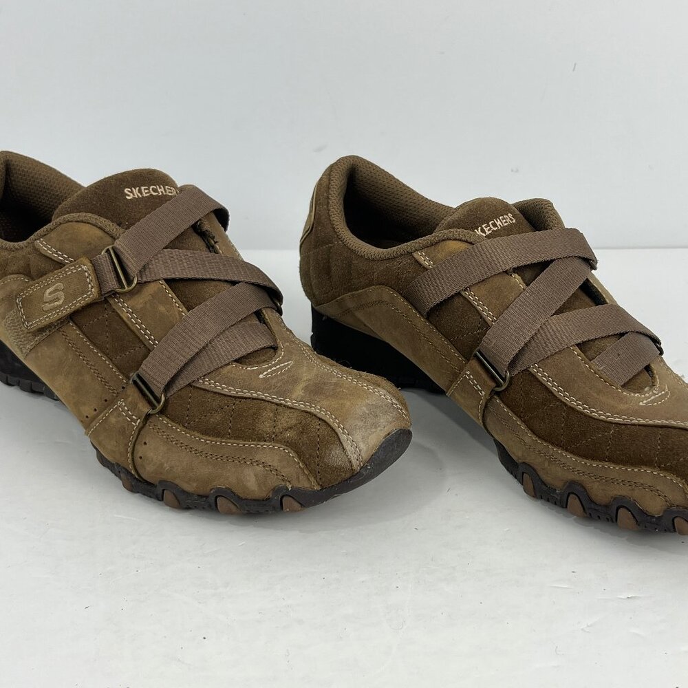 Skechers Sneaker Size 8 Brown Leather Low Top Round Toe Hook Loop Flat Heel